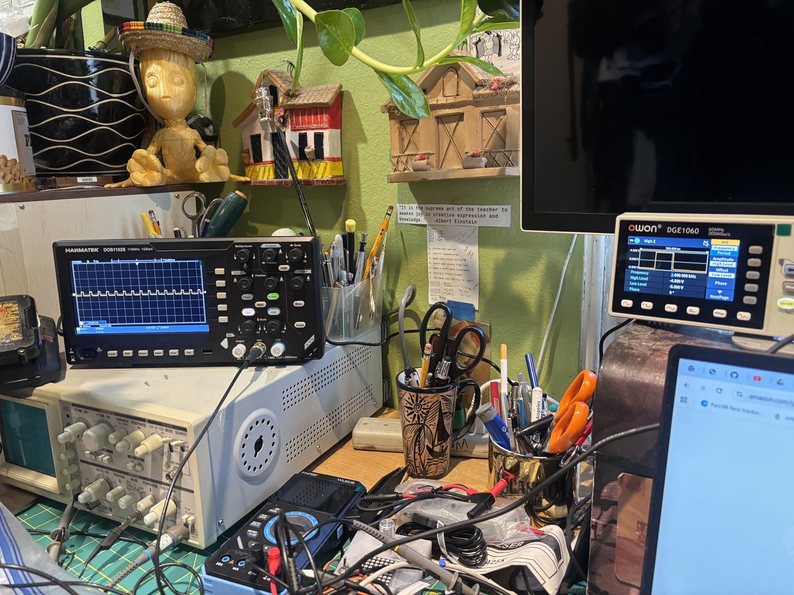 OWON Waveform Generator, 60MHz Bandwidth,300MSa/s Sampling Rate, 14 bits Vertical Resolution, 8K Waveform Length, 5 Basic Waveforms, 160 built-in Arbitrary Waveforms, with 3.6IN LCD Display DGE1060 customer photo 2