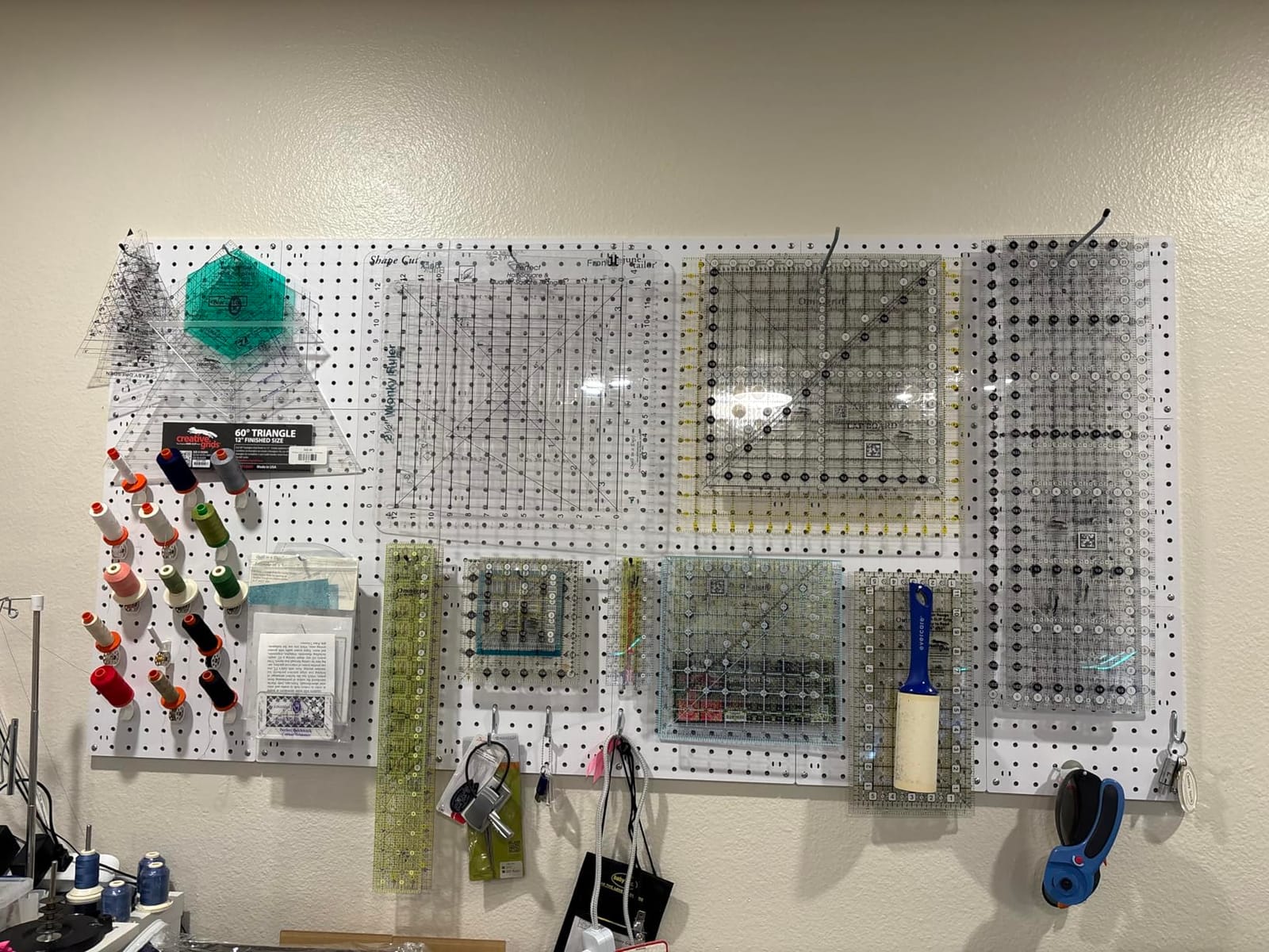 8Pcs Pegboard Wall Organizer Panels Black ABS Pegboard Wall Mount for Home, Craft Room, Garage, Kitchen, Workshop, Tool Organization, 10 * 10in Peg Boards. (No Hooks and Bins). customer photo 2