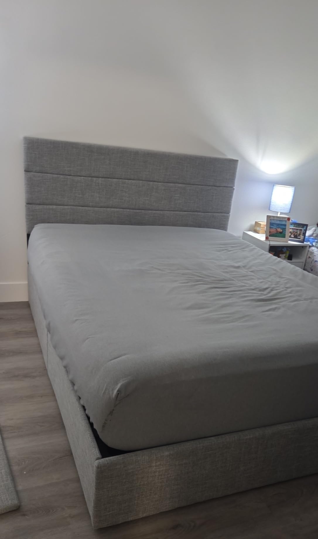SHA CERLIN King Size Lift Up Hydraulic Storage Bed Frame White customer photo 1