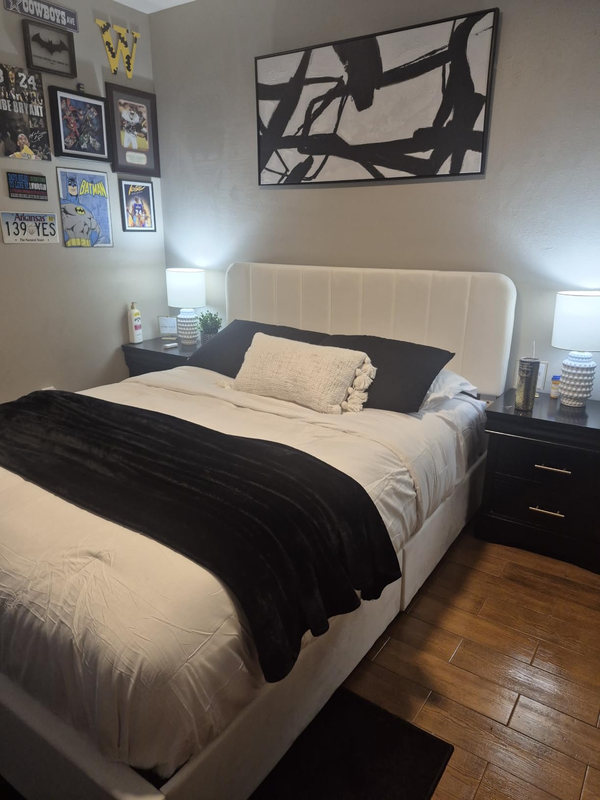 VECELO Queen Size Upholstered Bed Frame with 4 Drawers and Headboard, Velvet Platform Storage Bedframe, Wooden Slats Support, No Box Spring Needed, Beige customer photo 1