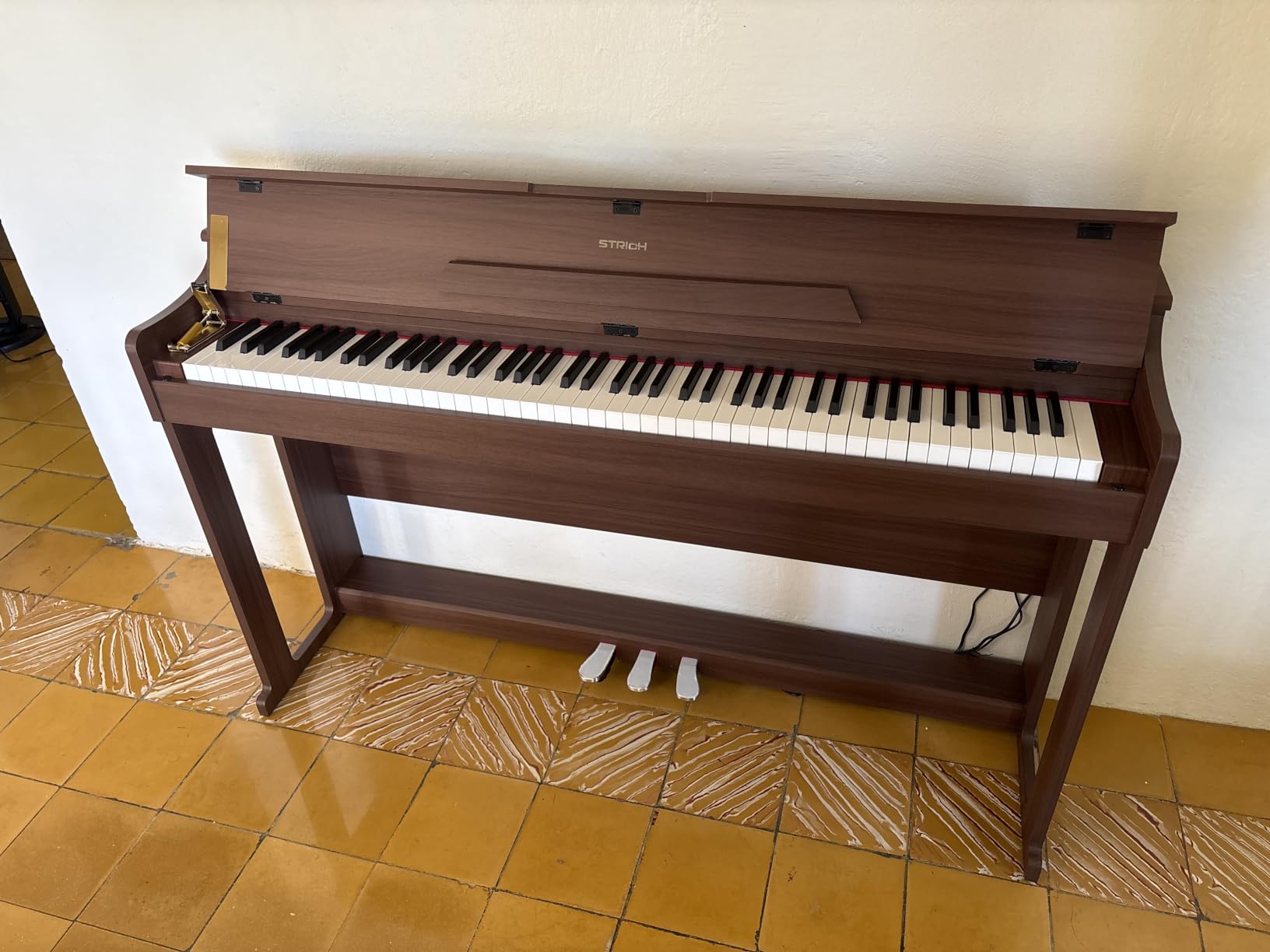 STRICH 88 Keys Digital Piano, Hammer-Action Fully Weighted Keyboard, Cover Designed Electric Piano Keyboard with Furniture Stand, Headphones, Three Pedal, Brown, SDP-400 customer photo 1