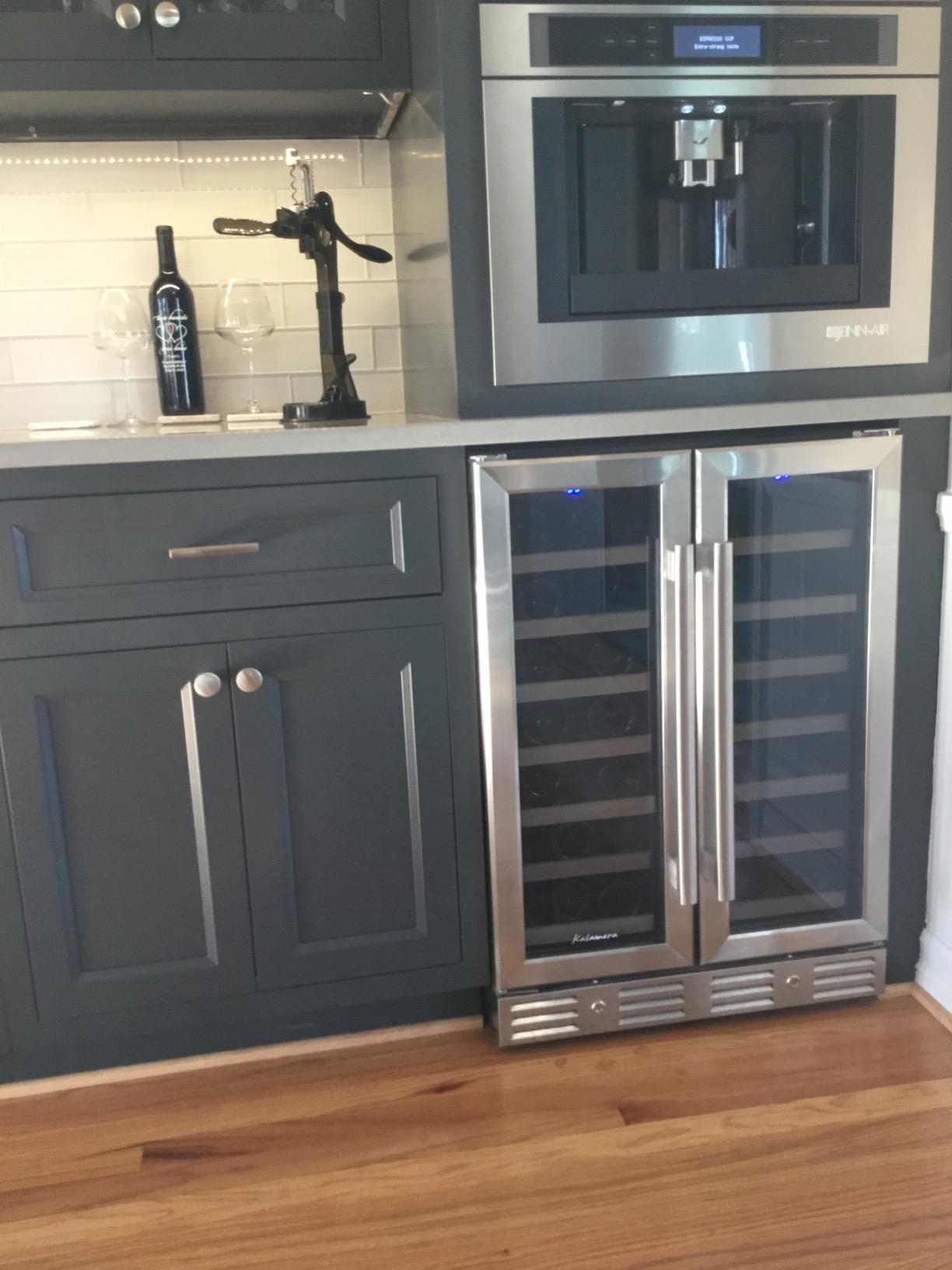 Kalamera Mini Fridge 24 Inch Undercounter Beverage and Wine Cooler customer photo 2