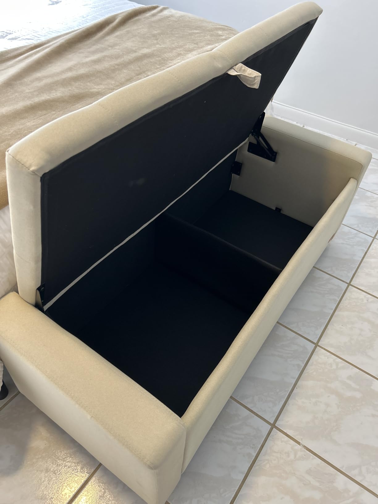 SONGMICS Storage Ottoman, 48 Inches Long Bed End Stool, Solid Wood Legs customer photo 1