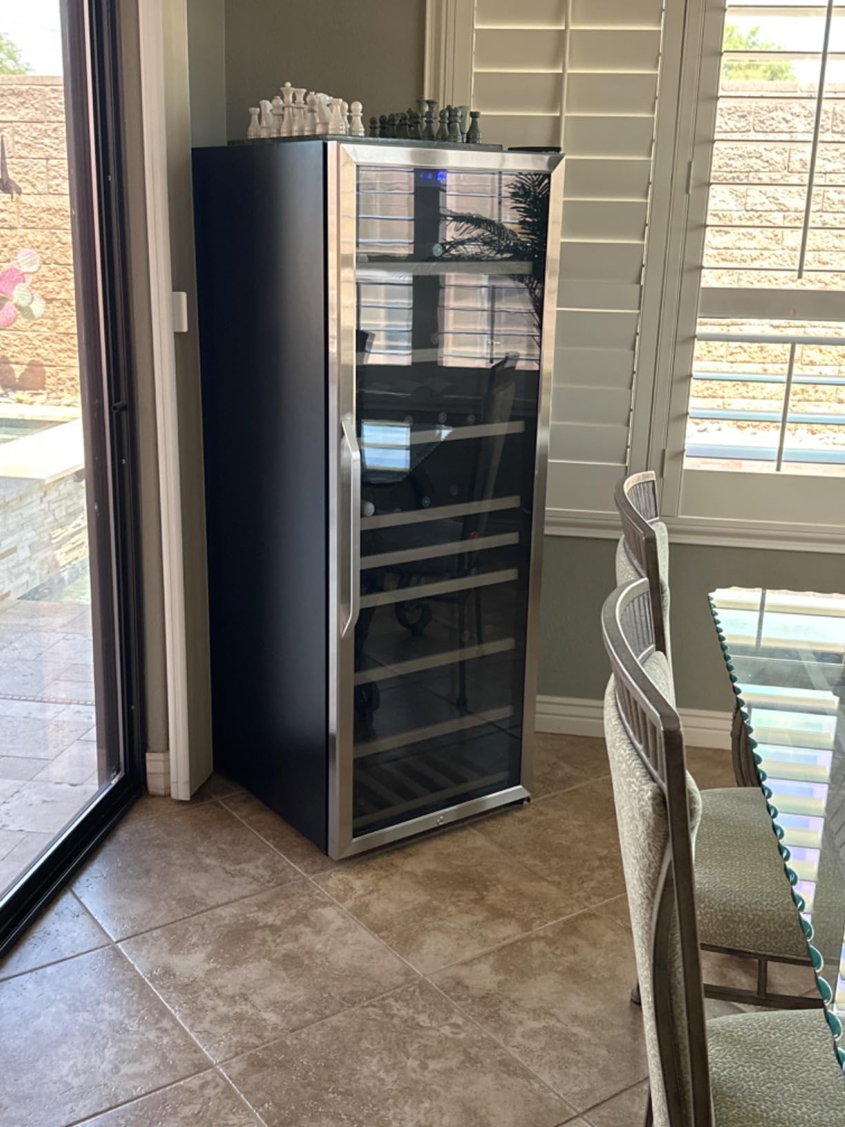 Velivi 24 Inch Wide Under Counter Beverage Refrigerator, 210 Cans Capacity customer photo 1